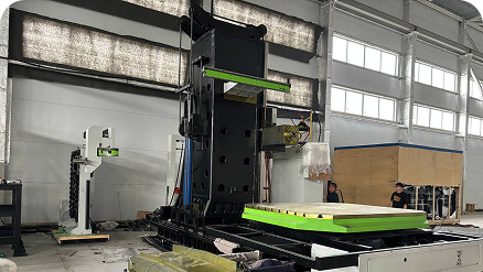 Горизонтально-расточной станок с ЧПУ